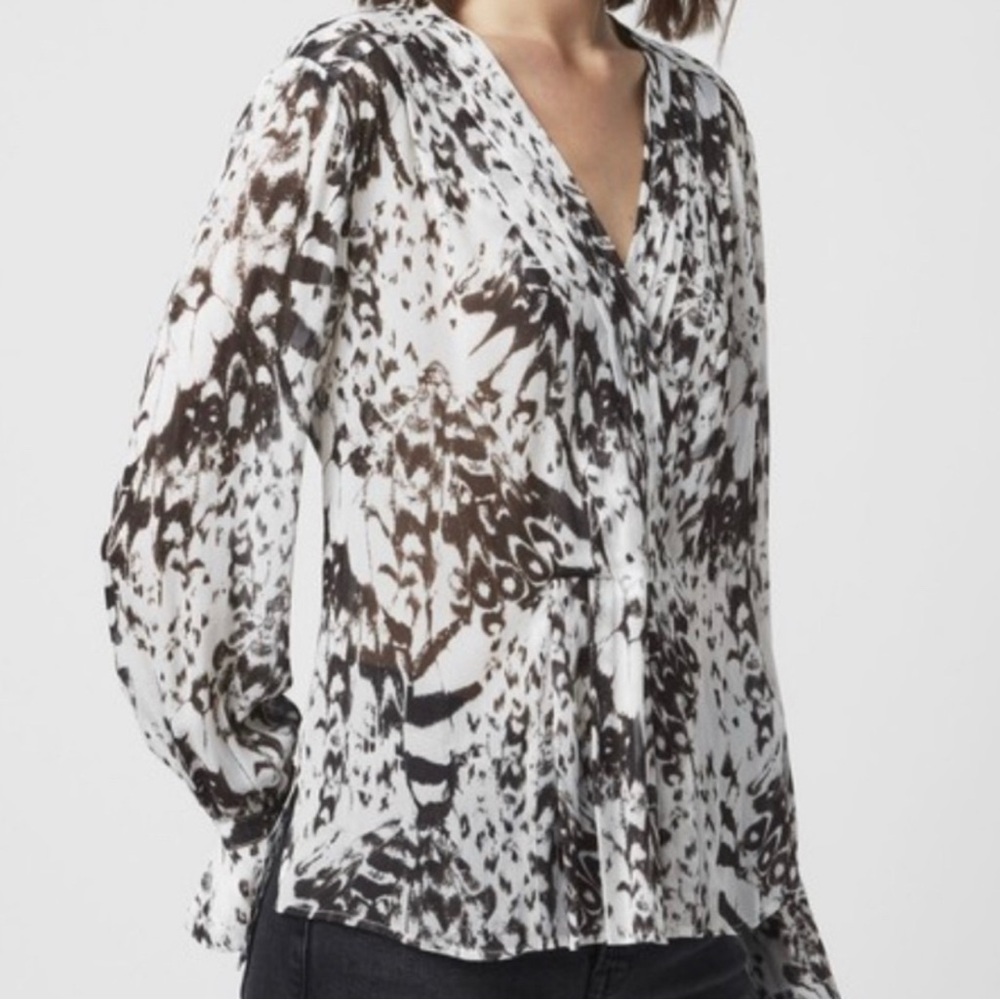 Chic Black and White Women's Top